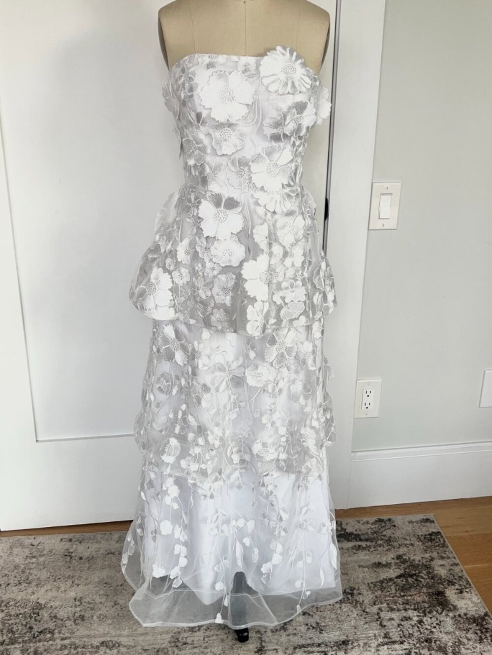 Strapless Tiered Floral Lace Wedding Gown | 3D Appliqué Boutique Size 10 - Picture 13 of 13